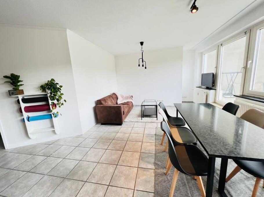 Zentrales Grosszuegiges Apartment Mit Dachterrasse! Бохум Екстер'єр фото